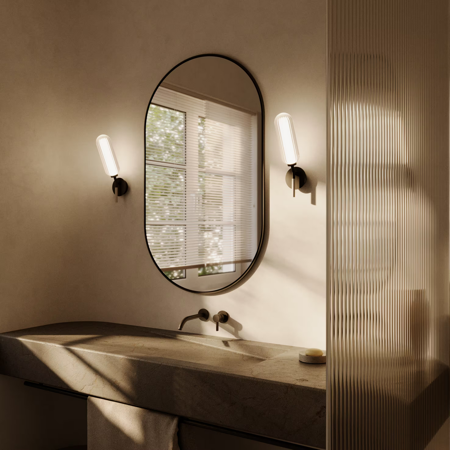 Lari Wall Light