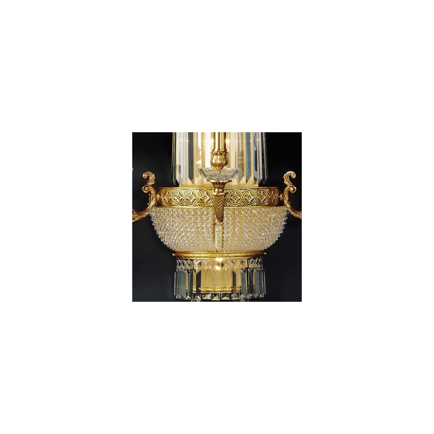 Royal Heritage Scholer Crystal Wall Light