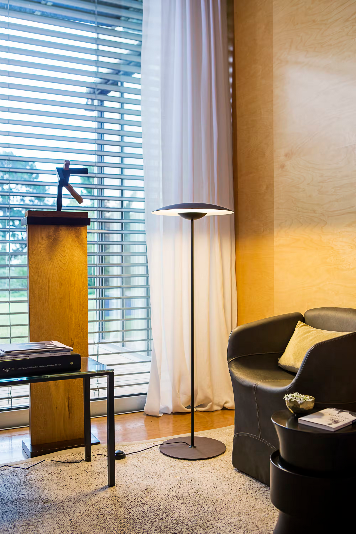 Ginger P LED Floor Lamp