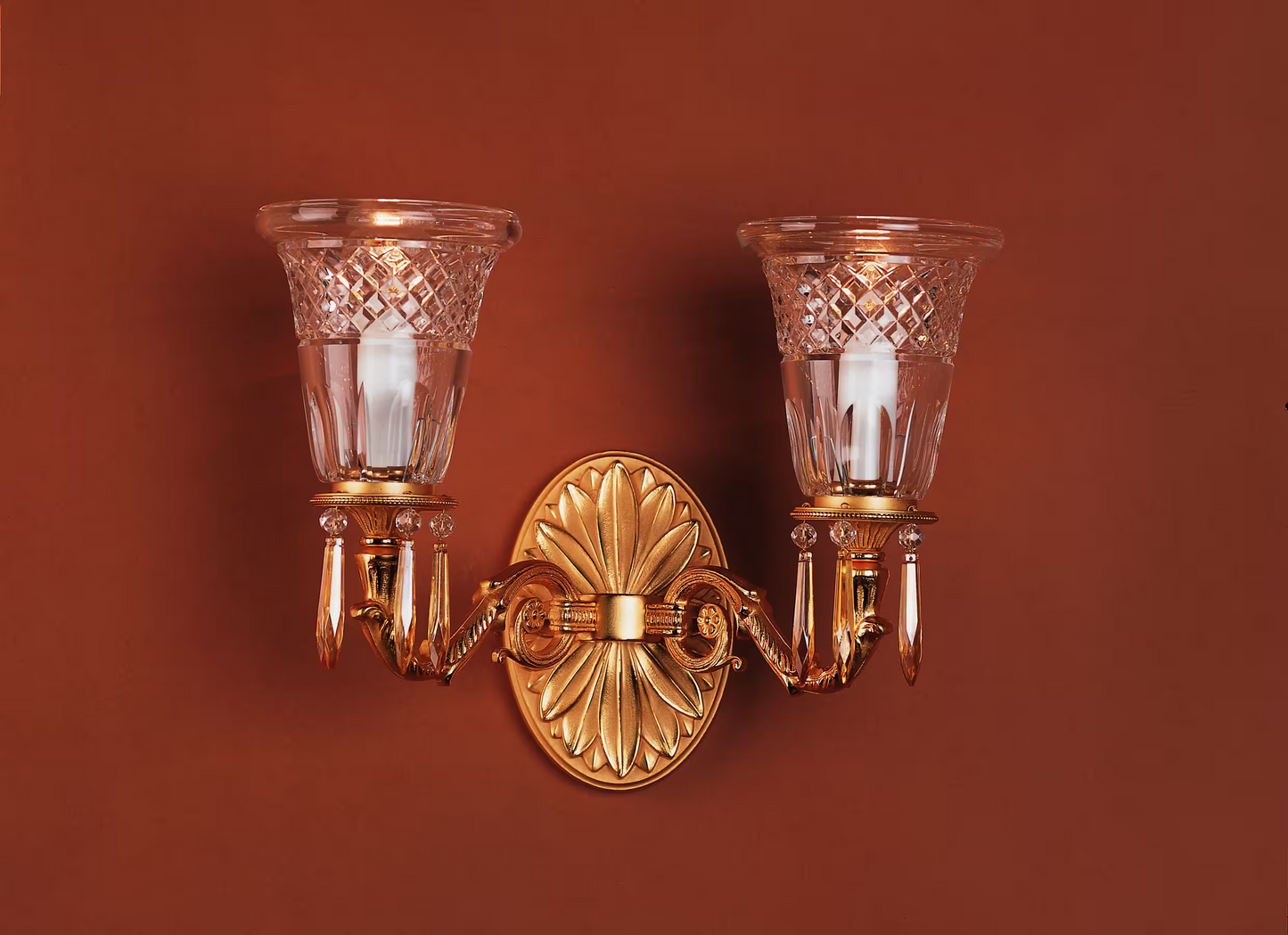 Royal Heritage 2-Light Wall Bracket