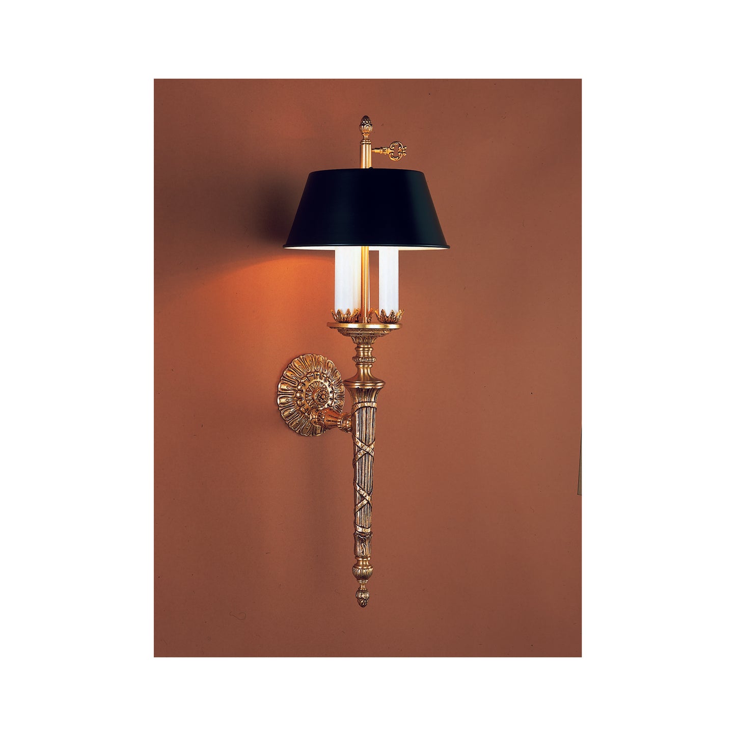 Wall Bracket With Metal Shade