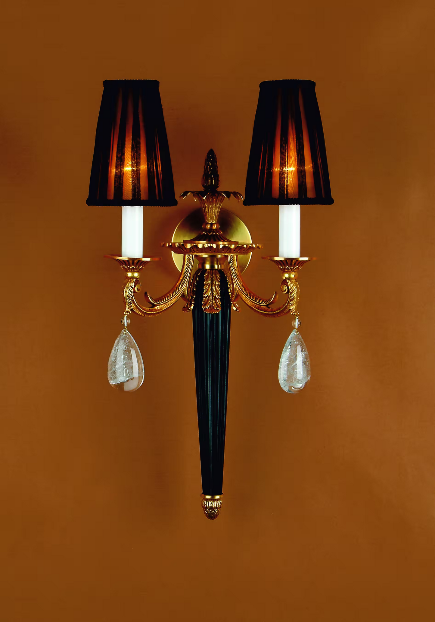 Royal Heritage 2-Light Wall Bracket