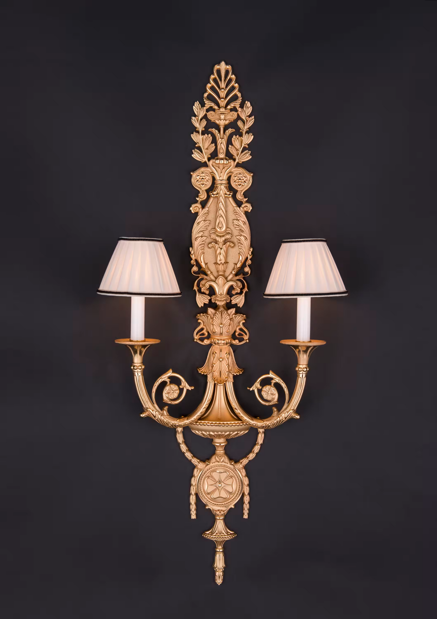 Royal Heritage 2-Light Wall Bracket