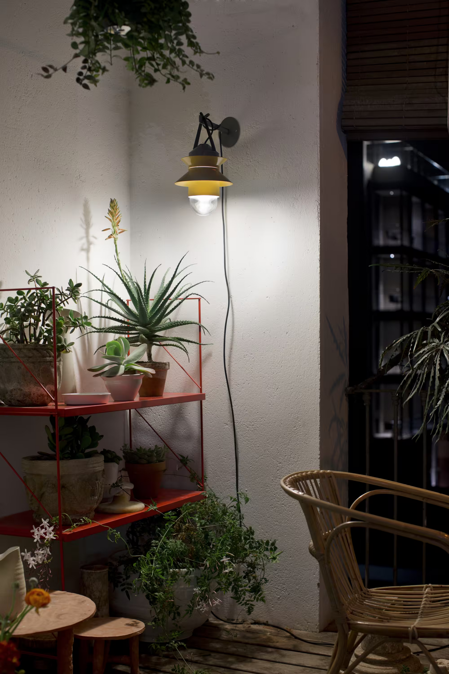 Santorini A Fixed Stem Outdoor Wall Lamp