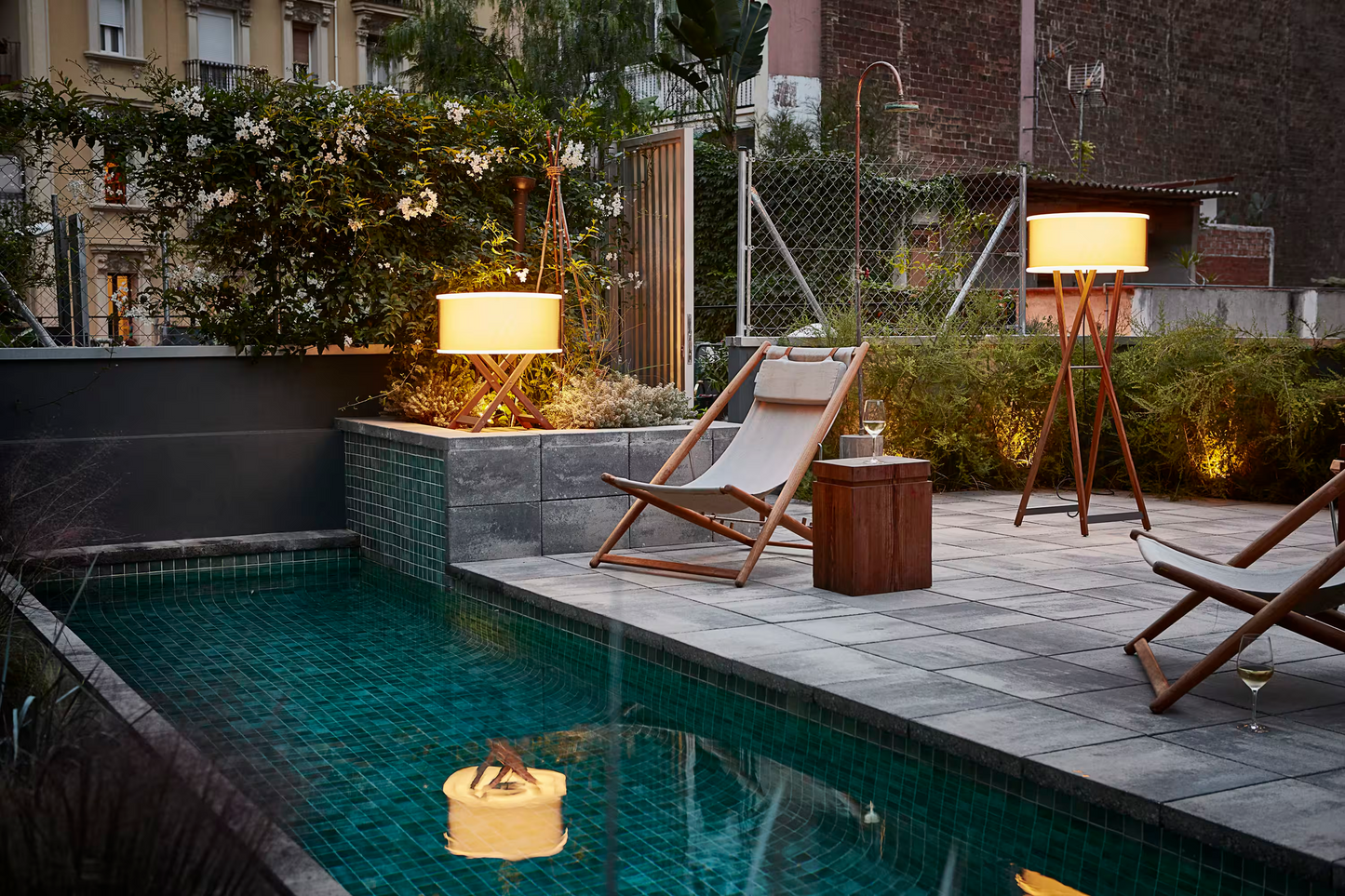 Cala 140 IP65 Outdoor Floor Lamp
