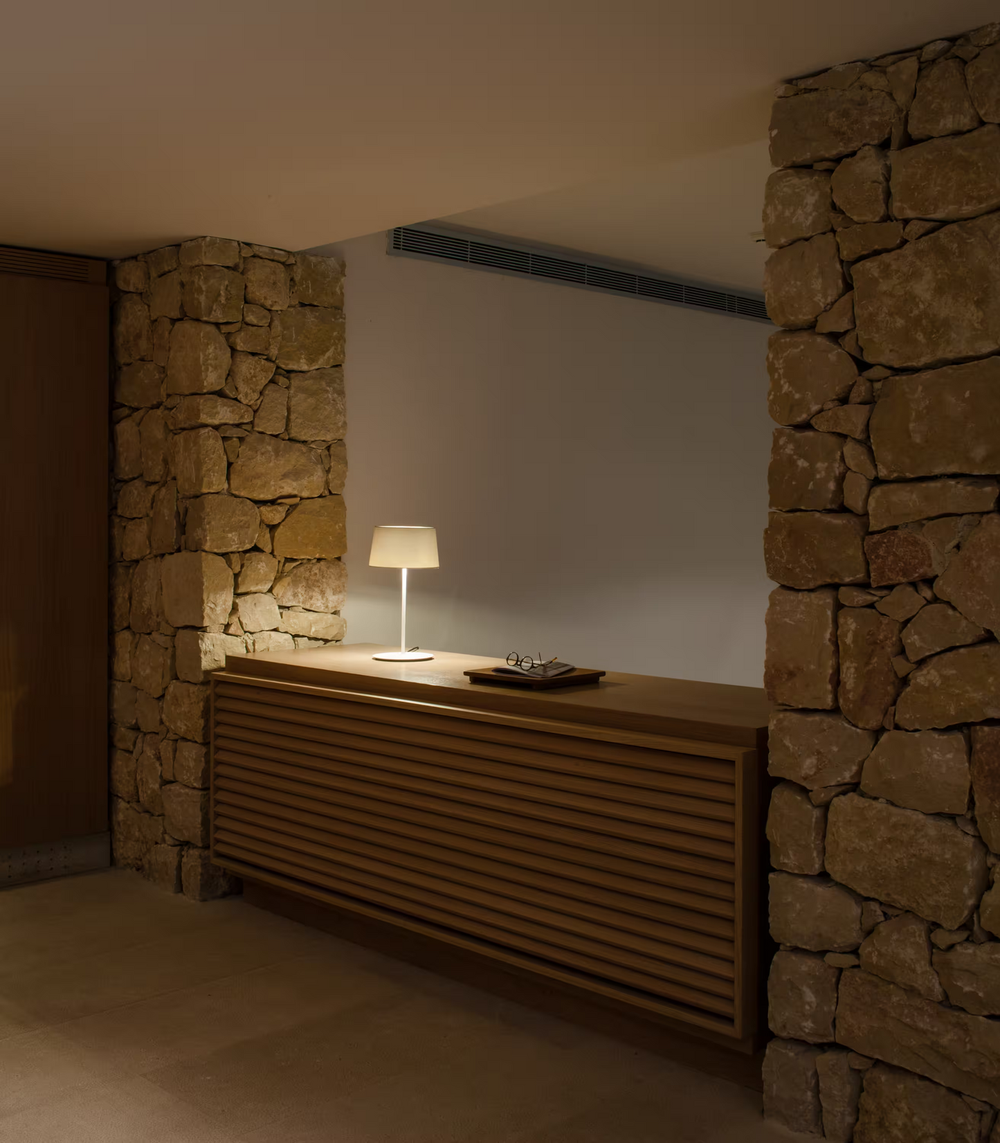 Warm Mini Screen Table Lamp