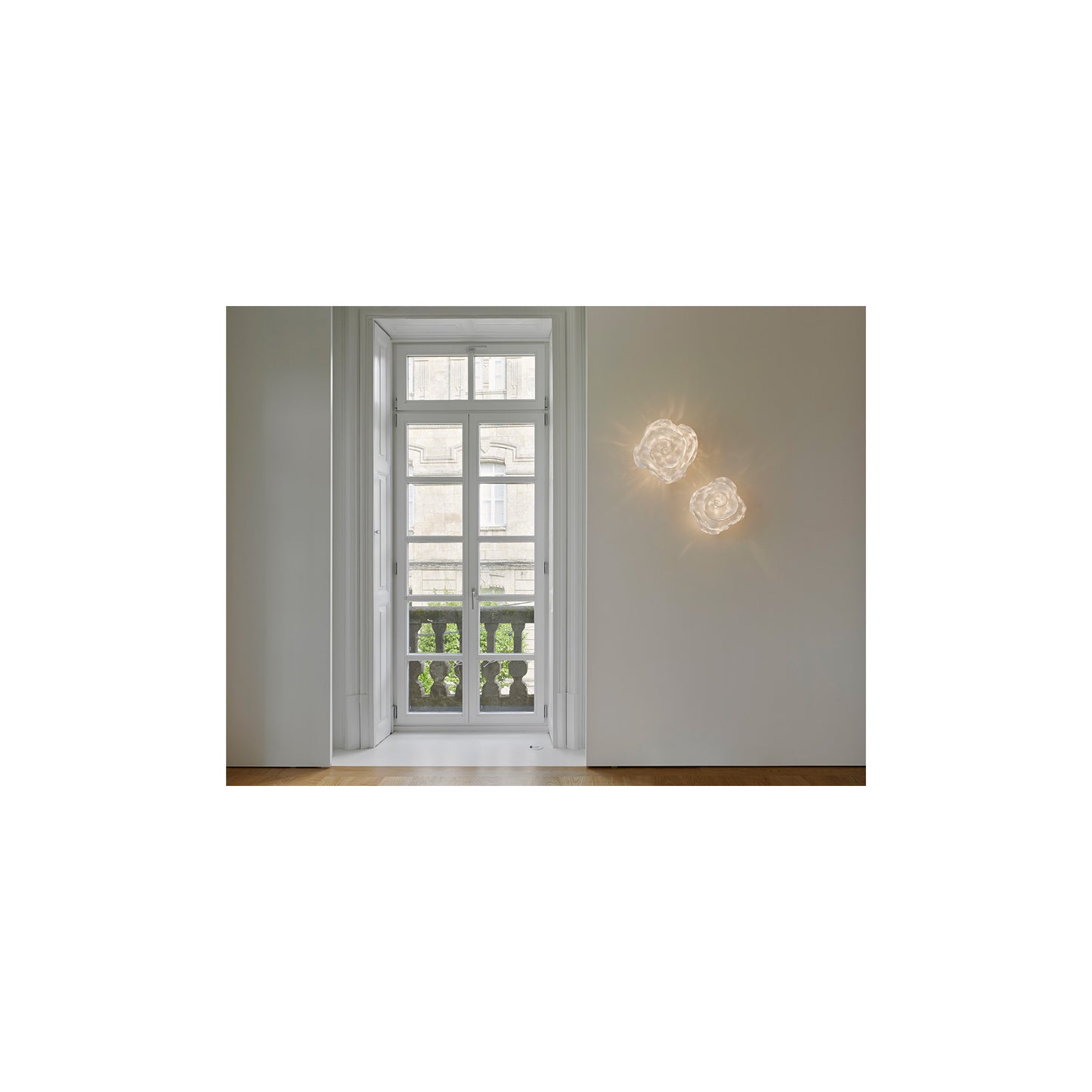 Nevo Stainless Steel Large Wall Light with Unrepeated Organic Rose Shape