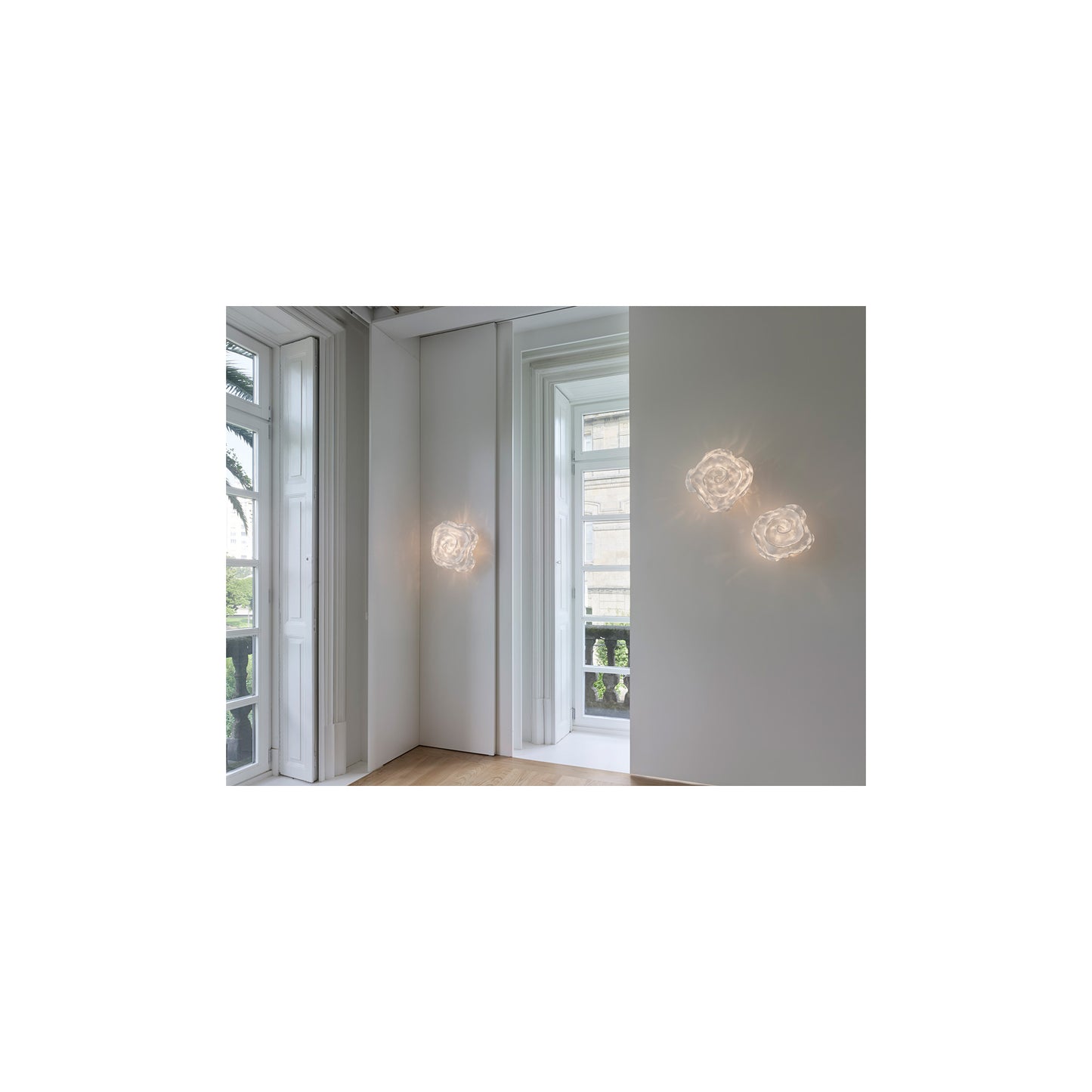 Nevo Stainless Steel Large Wall Light with Unrepeated Organic Rose Shape