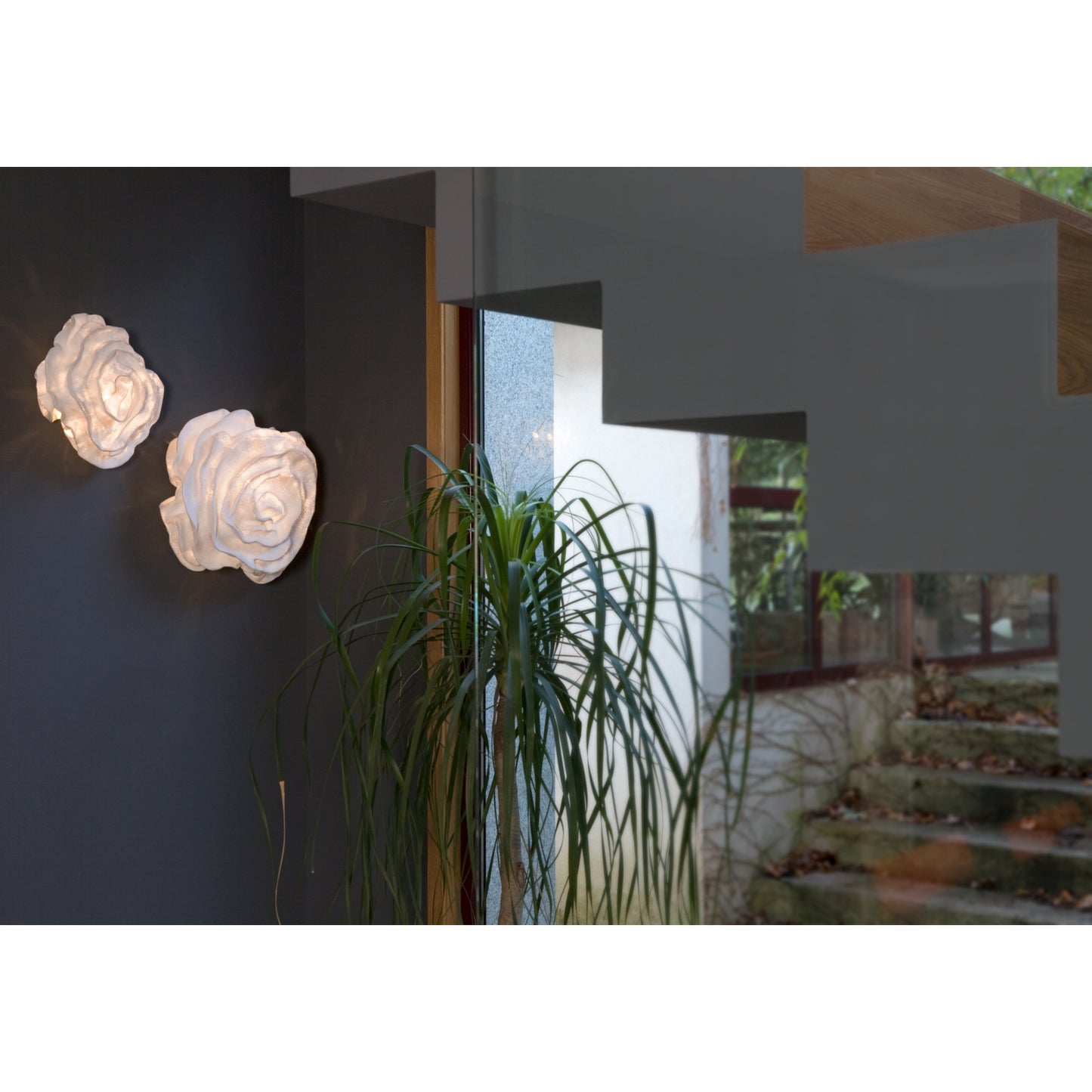 Nevo Small Stainless Steel Wall Light with Unrepeated Organic Rose Shape