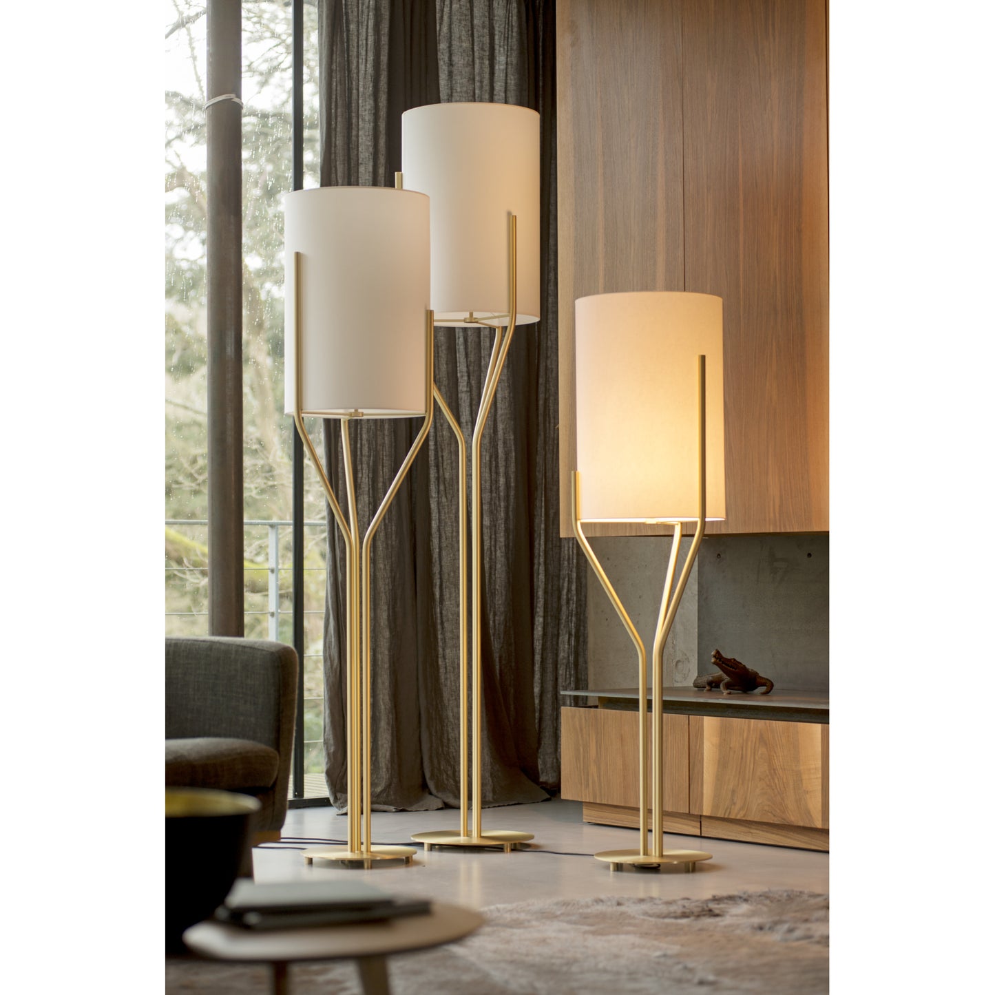 Arborescence Floor Lamp with Three Claw enclosed Drop Paper Lampshade