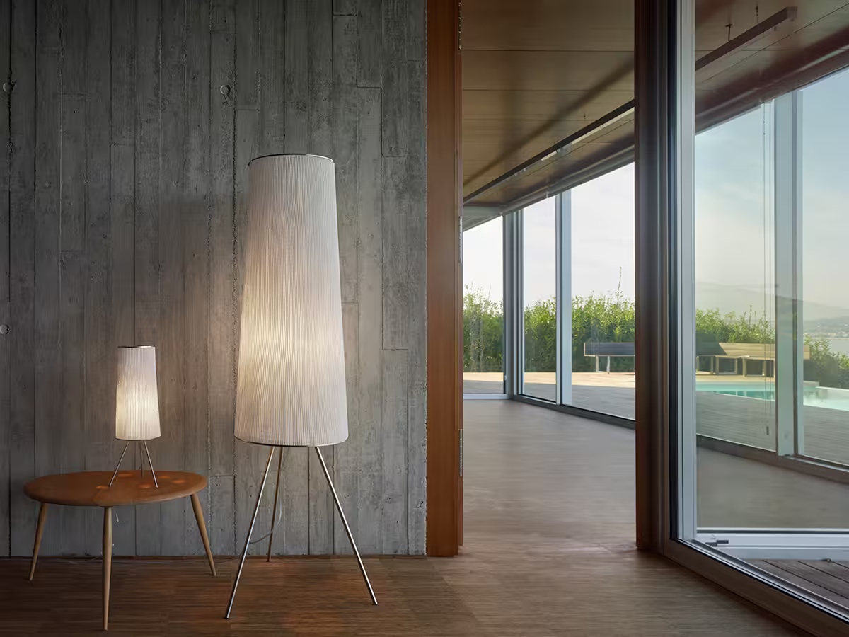 Ura Small Table Lamp