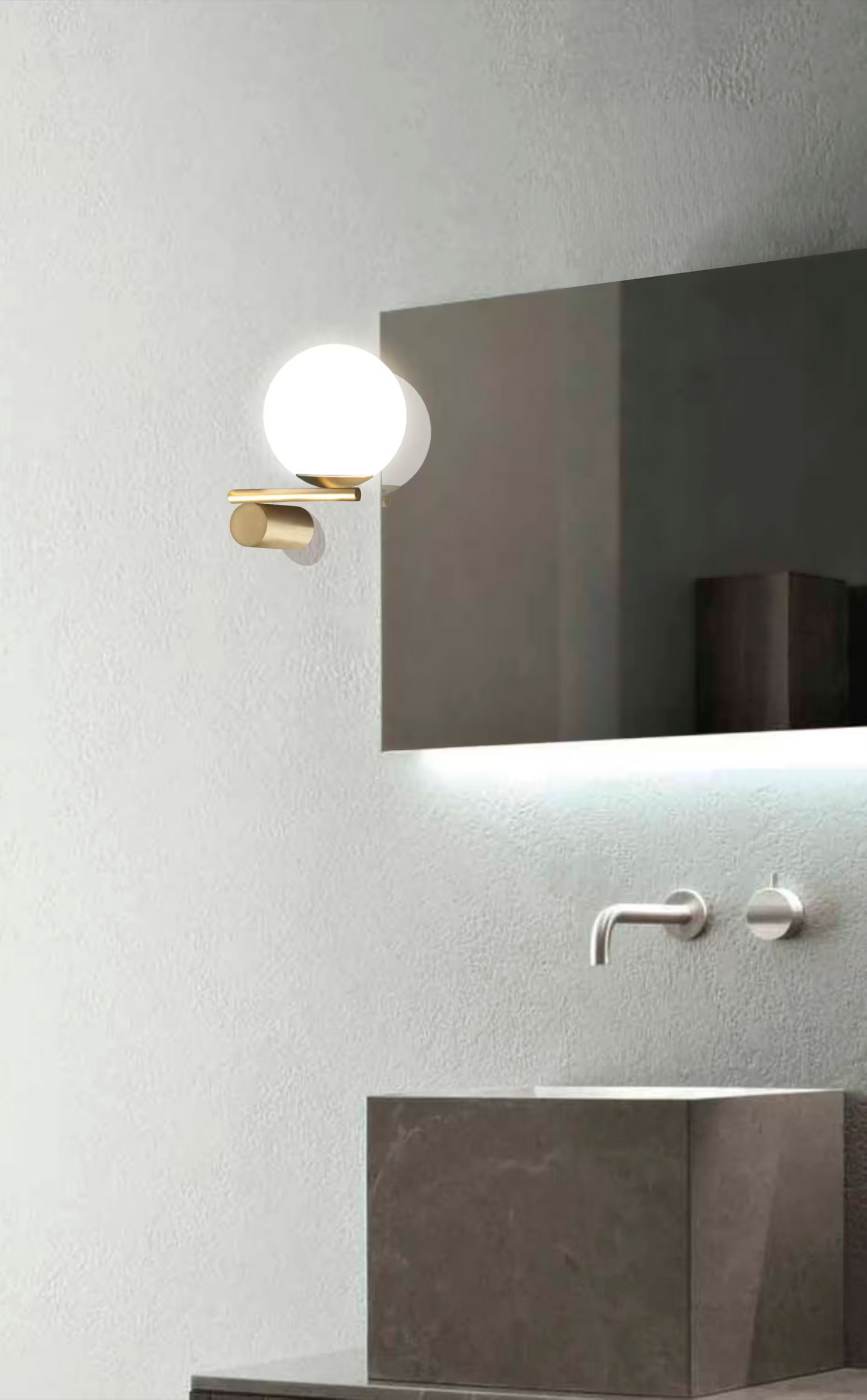 Luna R1 DX Wall Light
