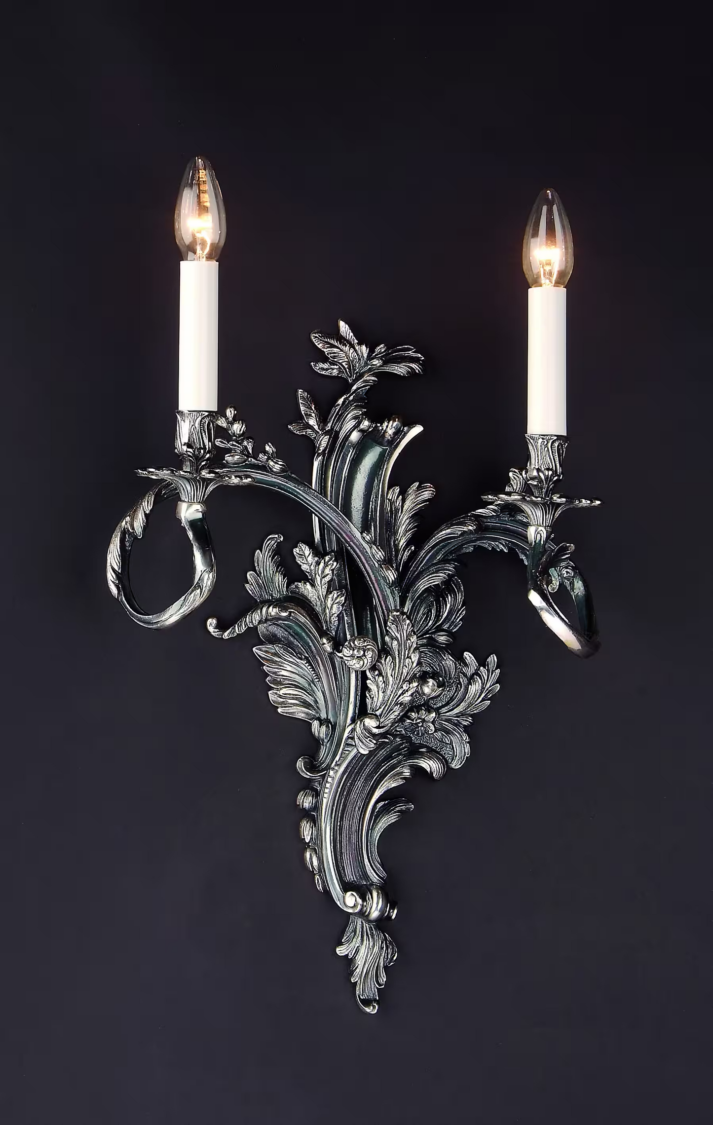 Royal Heritage 2-Light Wall Bracket