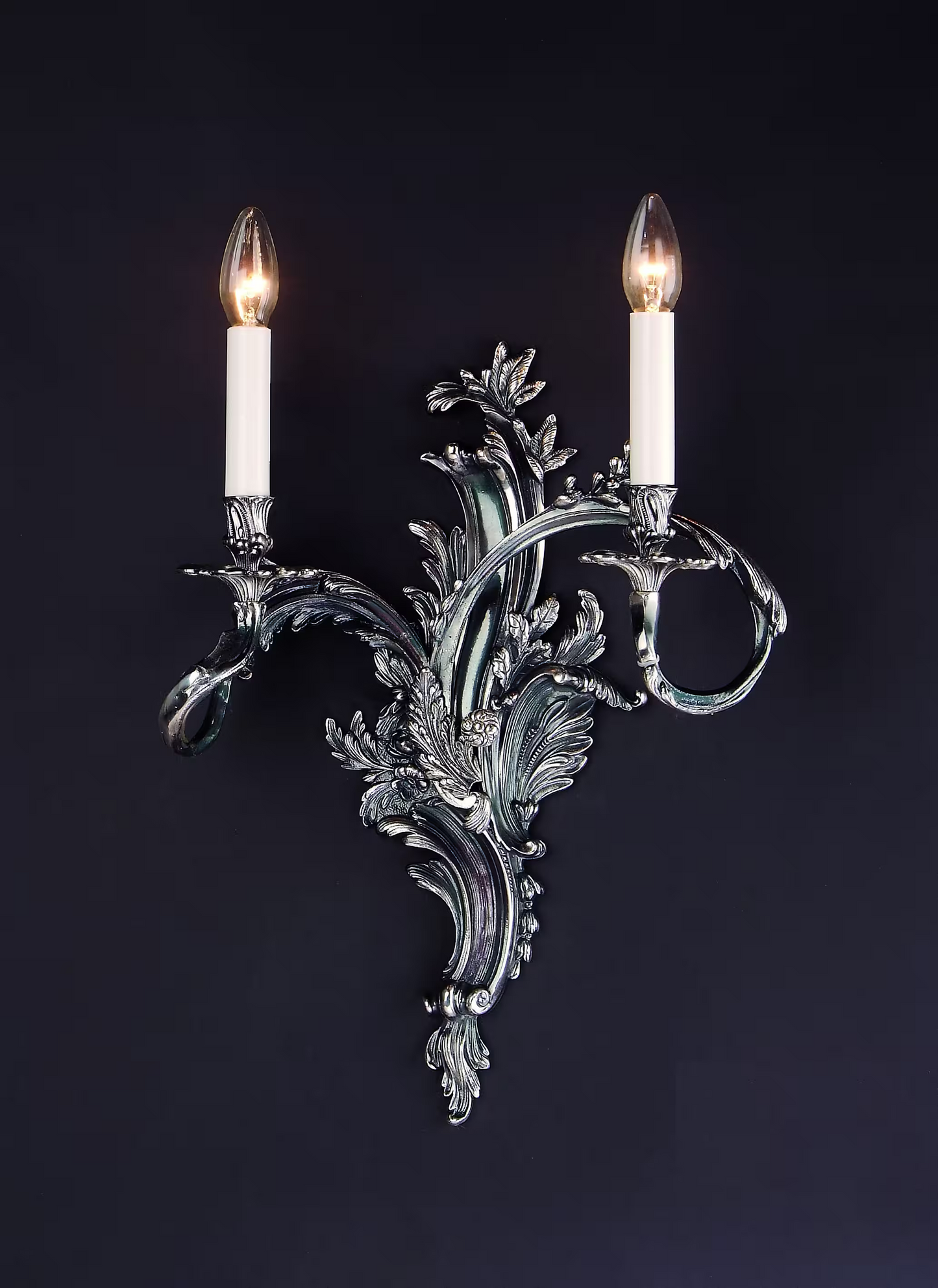 Royal Heritage 2-Light Wall Bracket