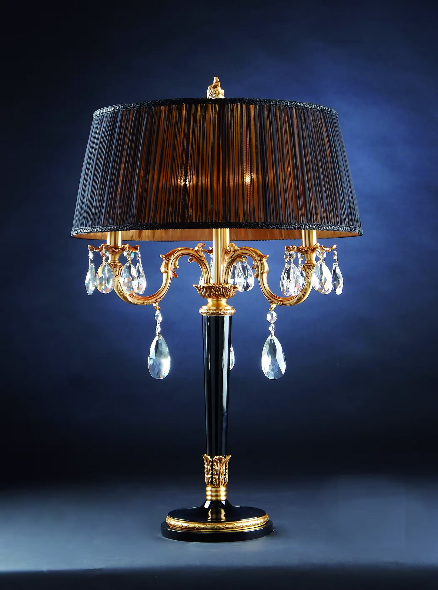 Royal Heritage Table Lamp