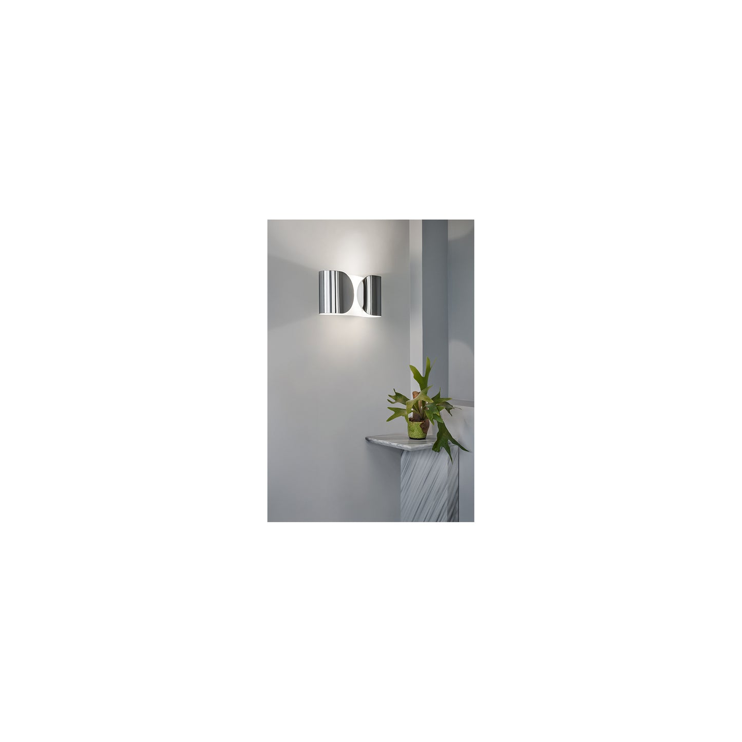 Foglio Up & Down LED Wall Light with Organic Curved Shaped Steel