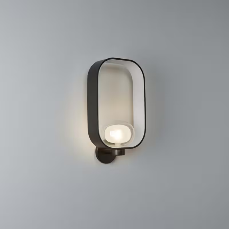 Filipa Classic Wall Lantern