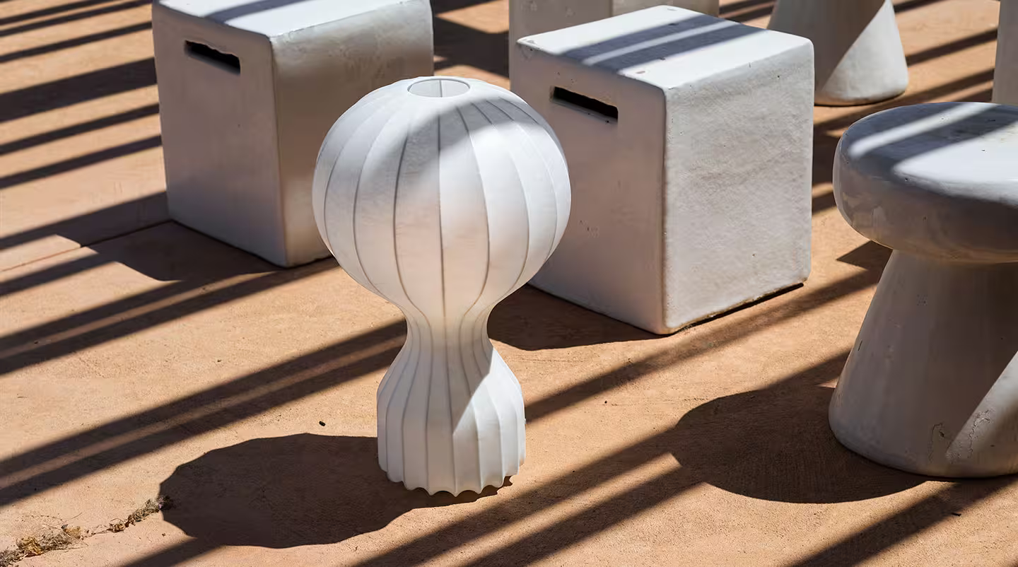 Gatto Cocoon Table Lamp with White Powder Coated