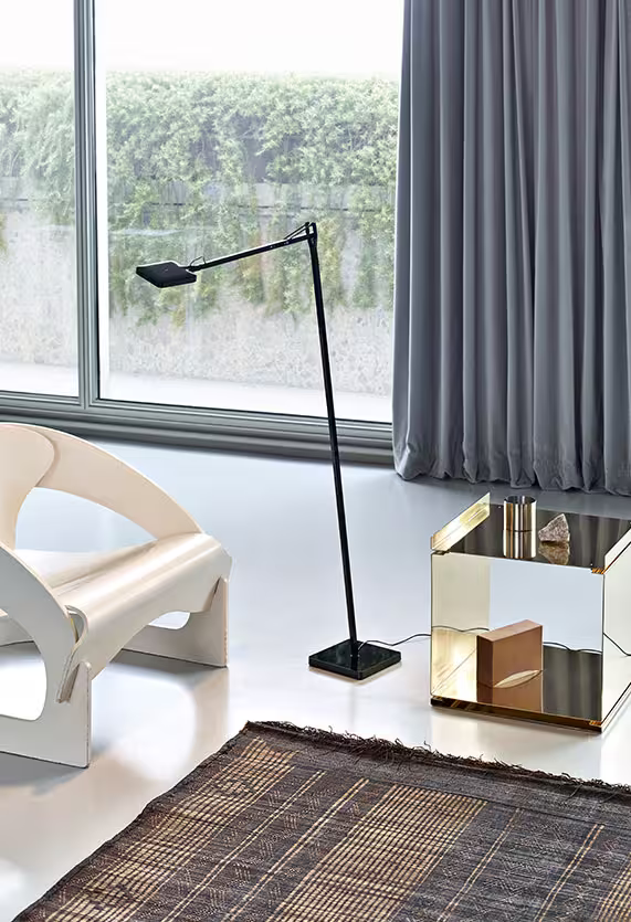 Kelvin Adjustable Aluminium LED Floor Lamp with Direction-able Head