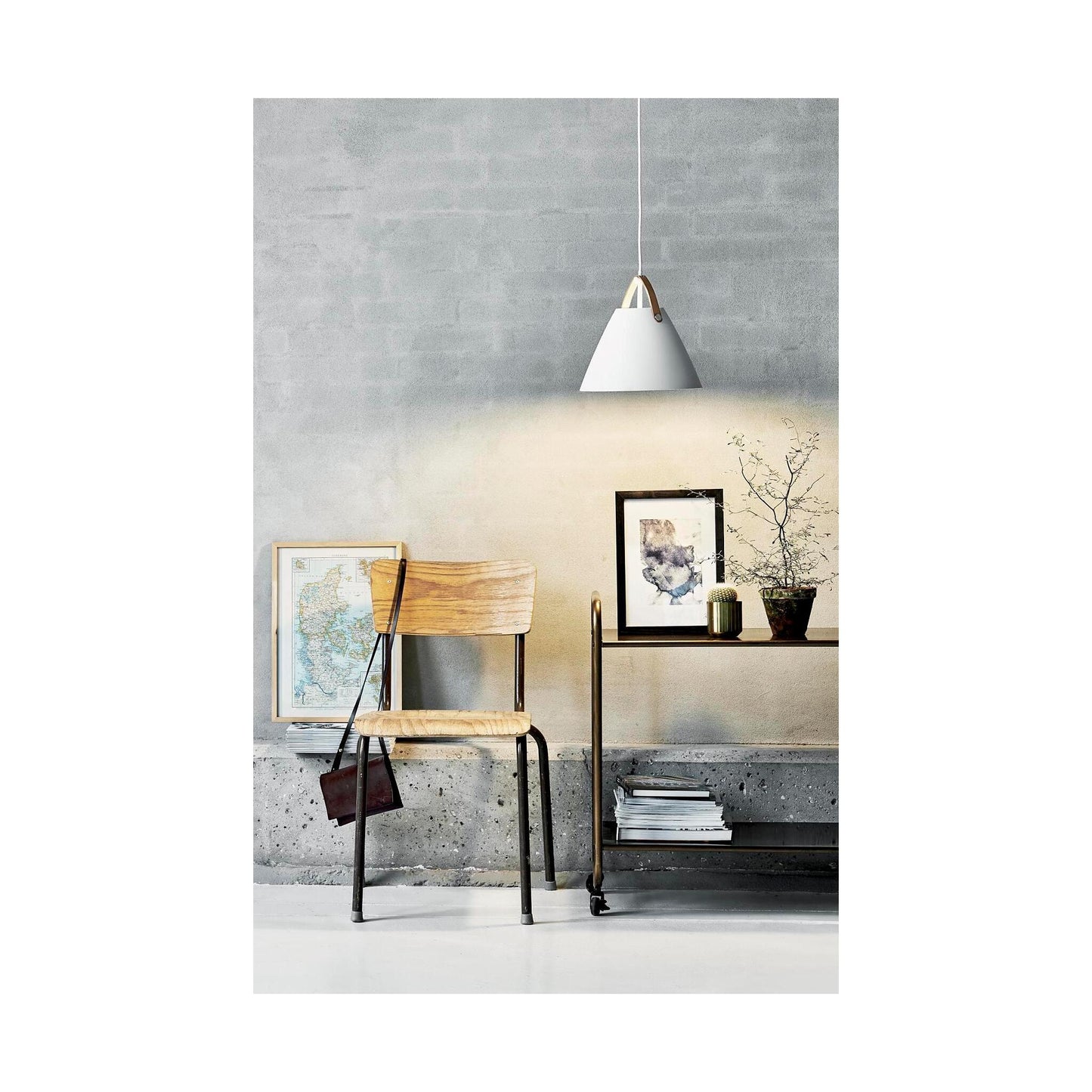 Strap 27 Small Metal Pendant with Nordic style