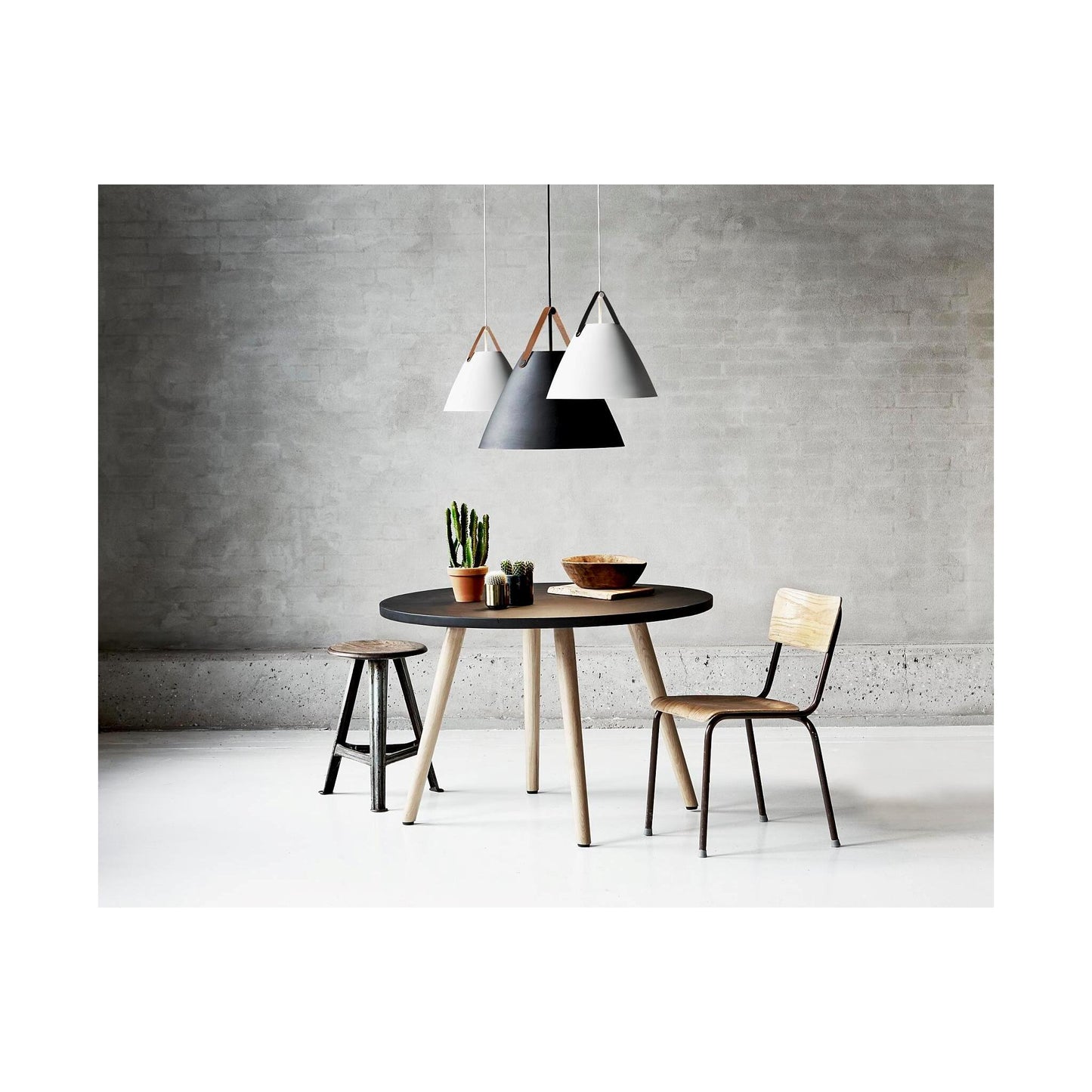 Strap 36 Medium Metal Pendant with Nordic style
