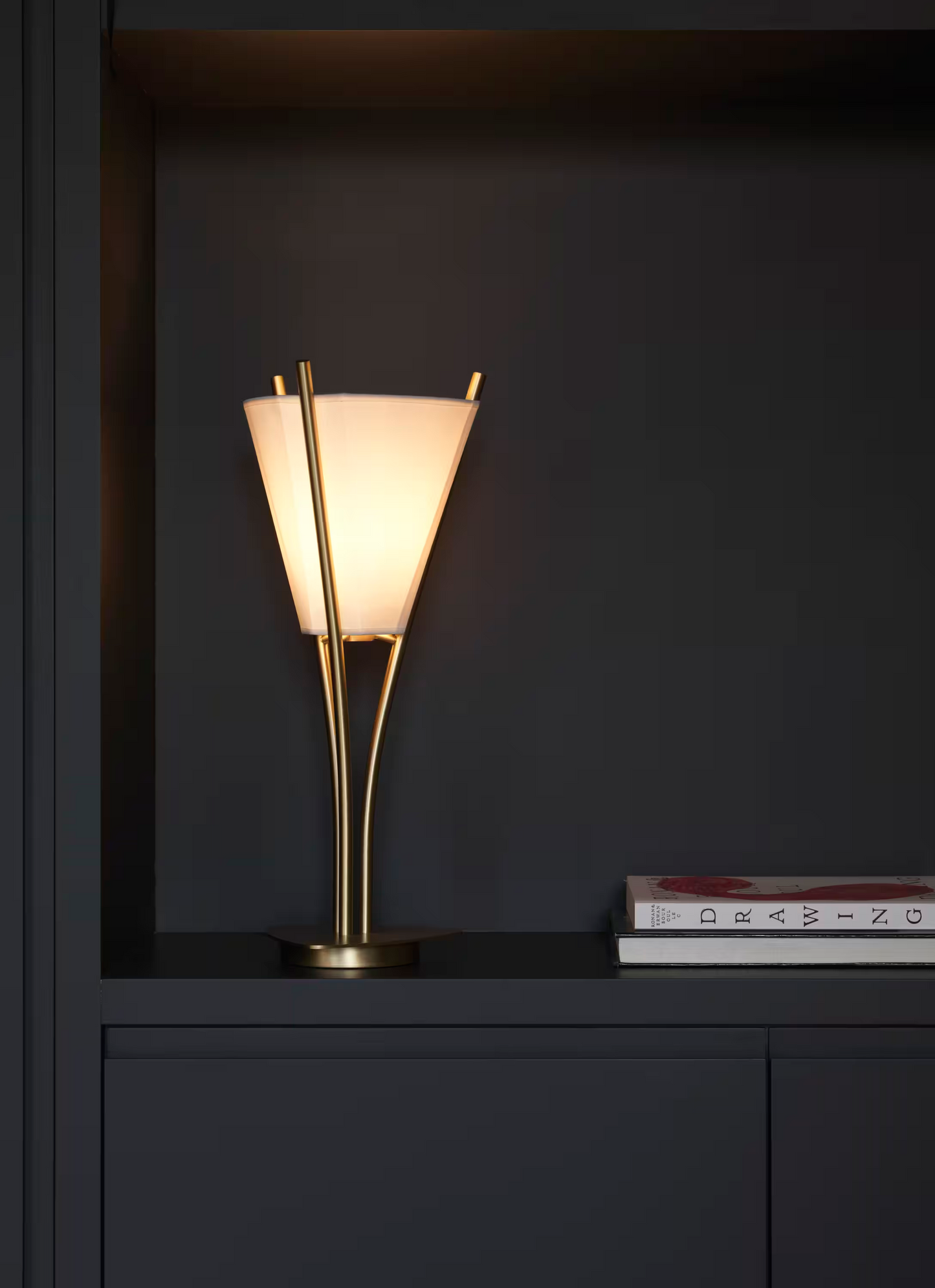 Curve Duke Shade Table Lamp
