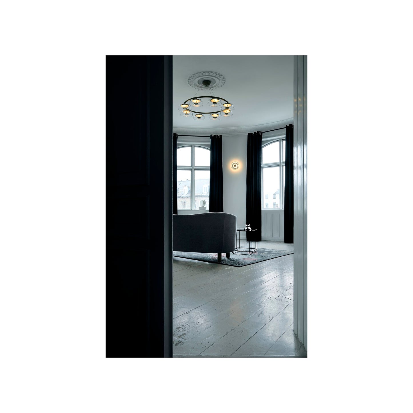 Blossi 8 Eight-Light Clear Glass LED Pendant with Nordic Gold Metal