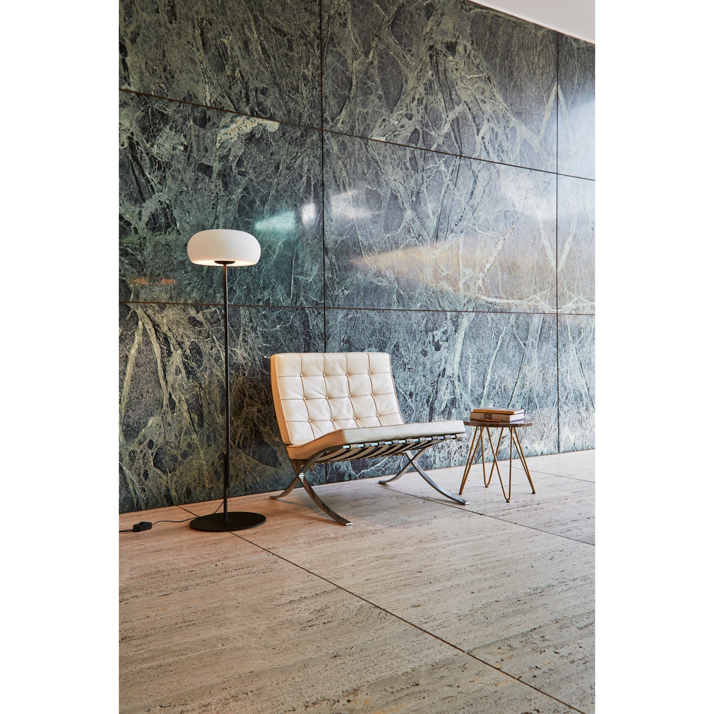 Vetra P LED Floor Lamp