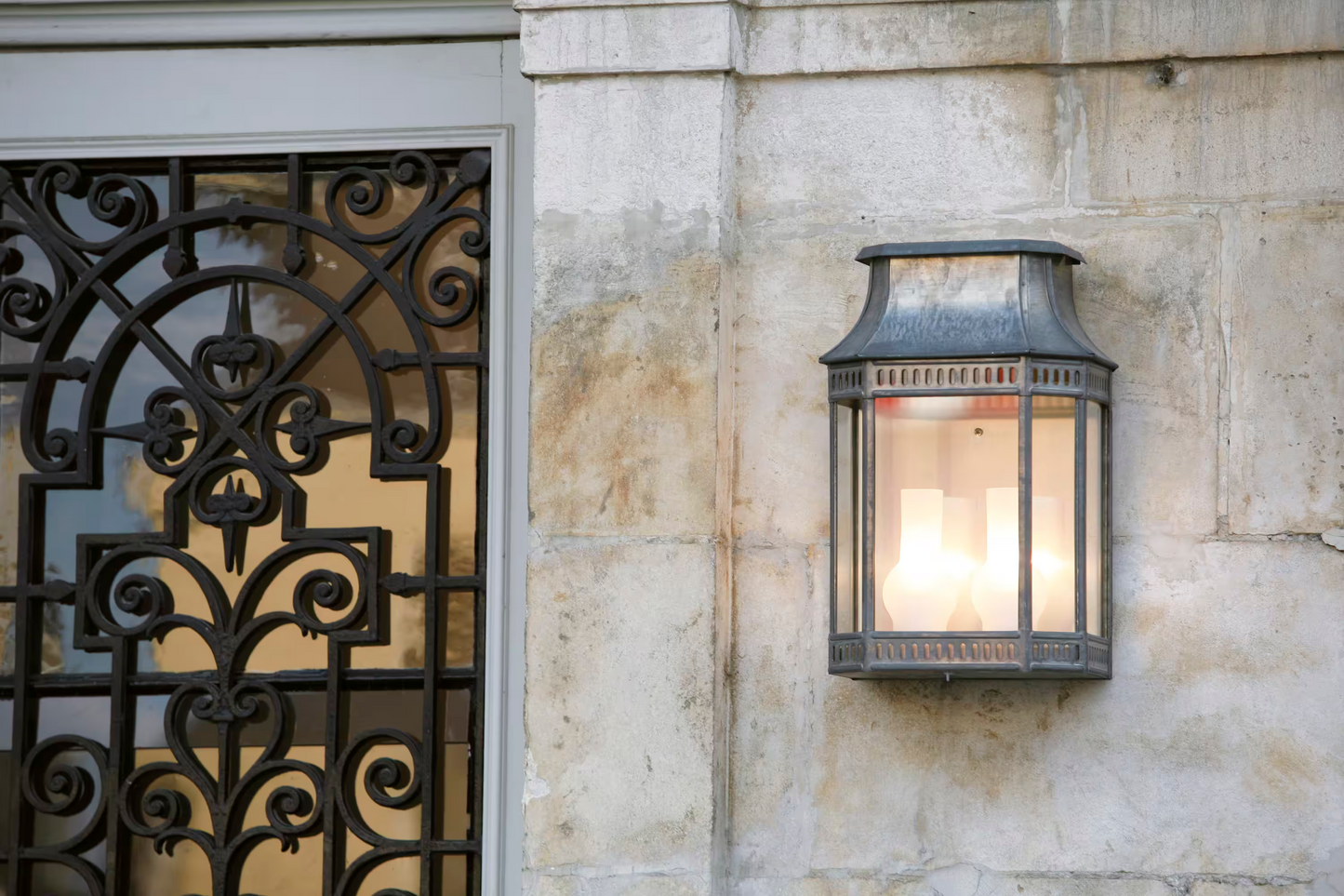 LOUIS PHILIPPE 2 Clear Glass Wall Light