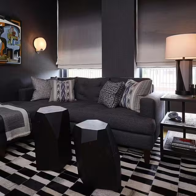 Iveala Single Sconce