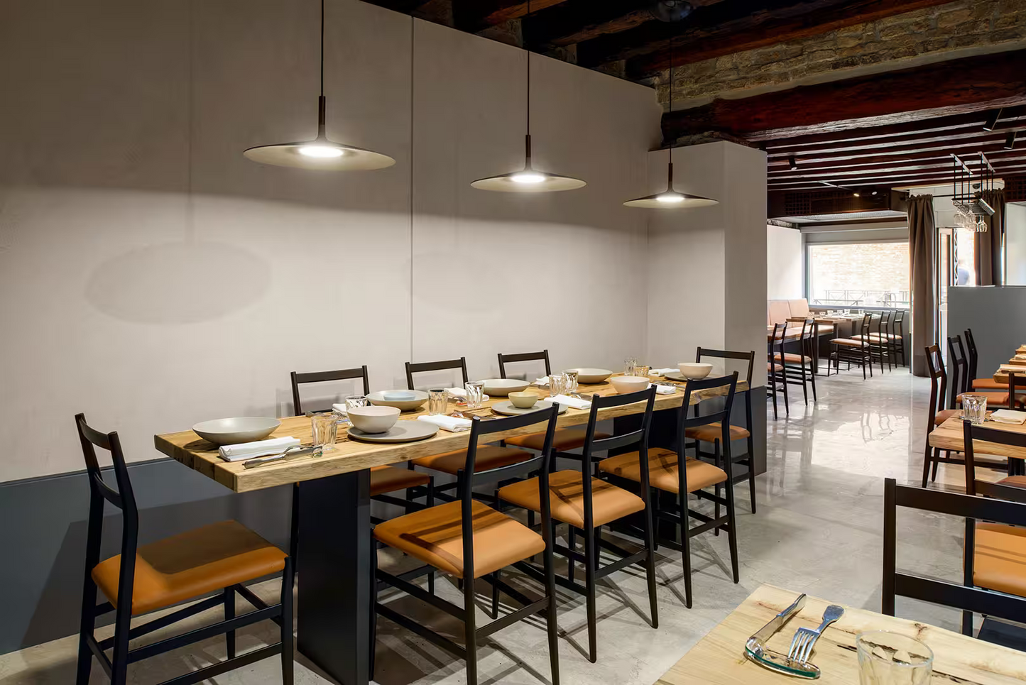 Aplomb Large Texture Pendant Dimmable with Concrete, Aluminium & Polycarbonate