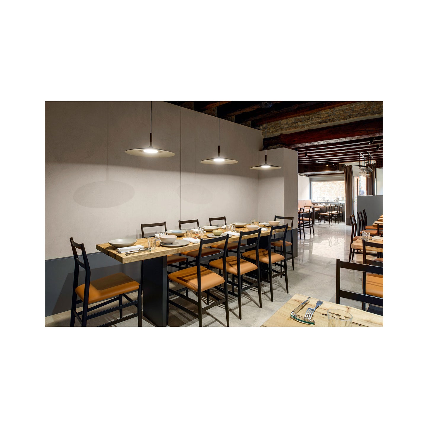 Aplomb Large Texture Pendant Dimmable with Concrete, Aluminium & Polycarbonate