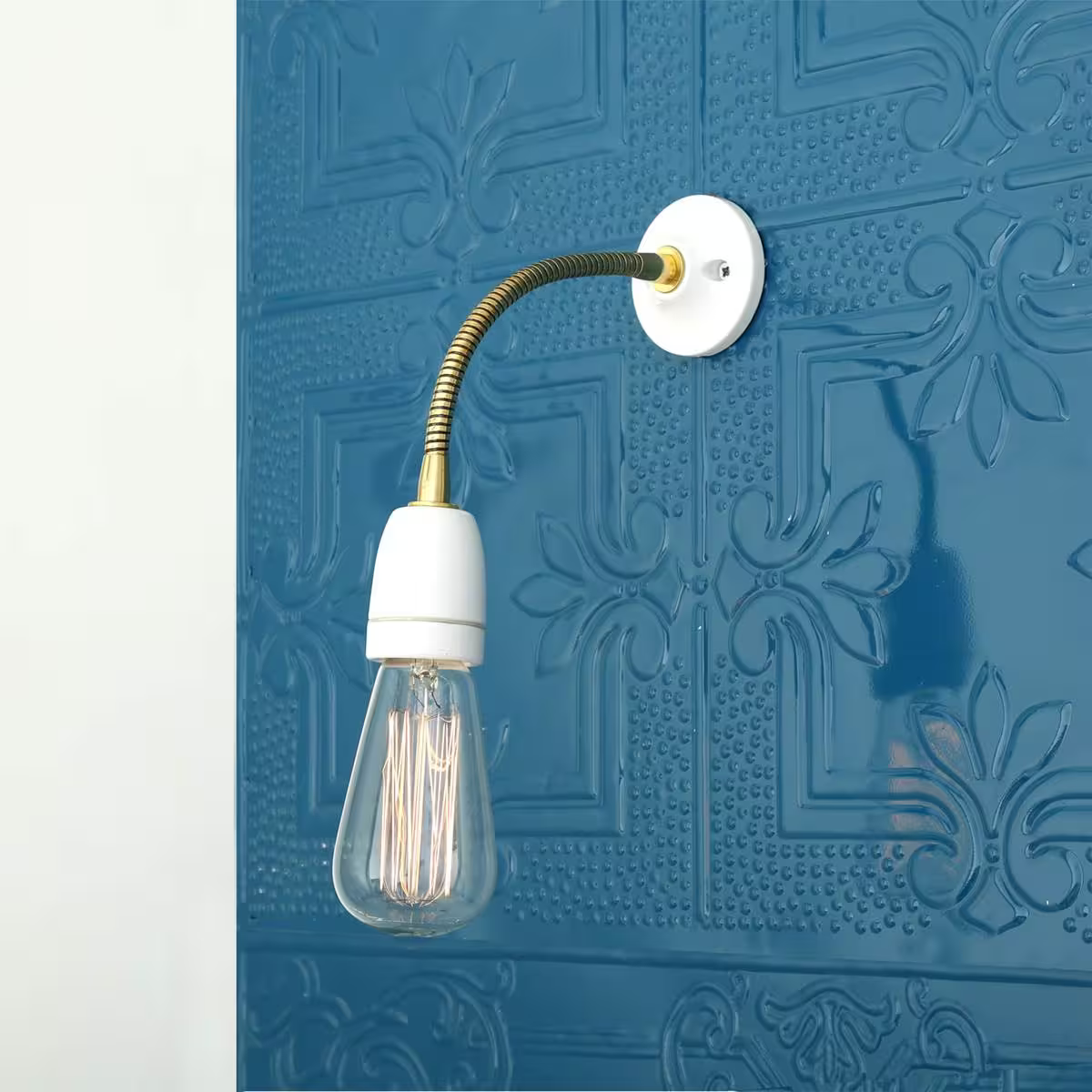 Bundoran Adjustable Ceramic Wall Light