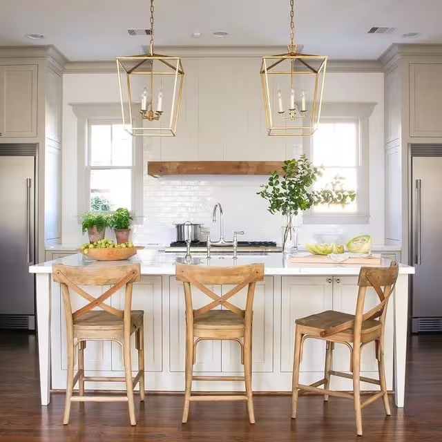 Darlana Medium Pendant Lantern