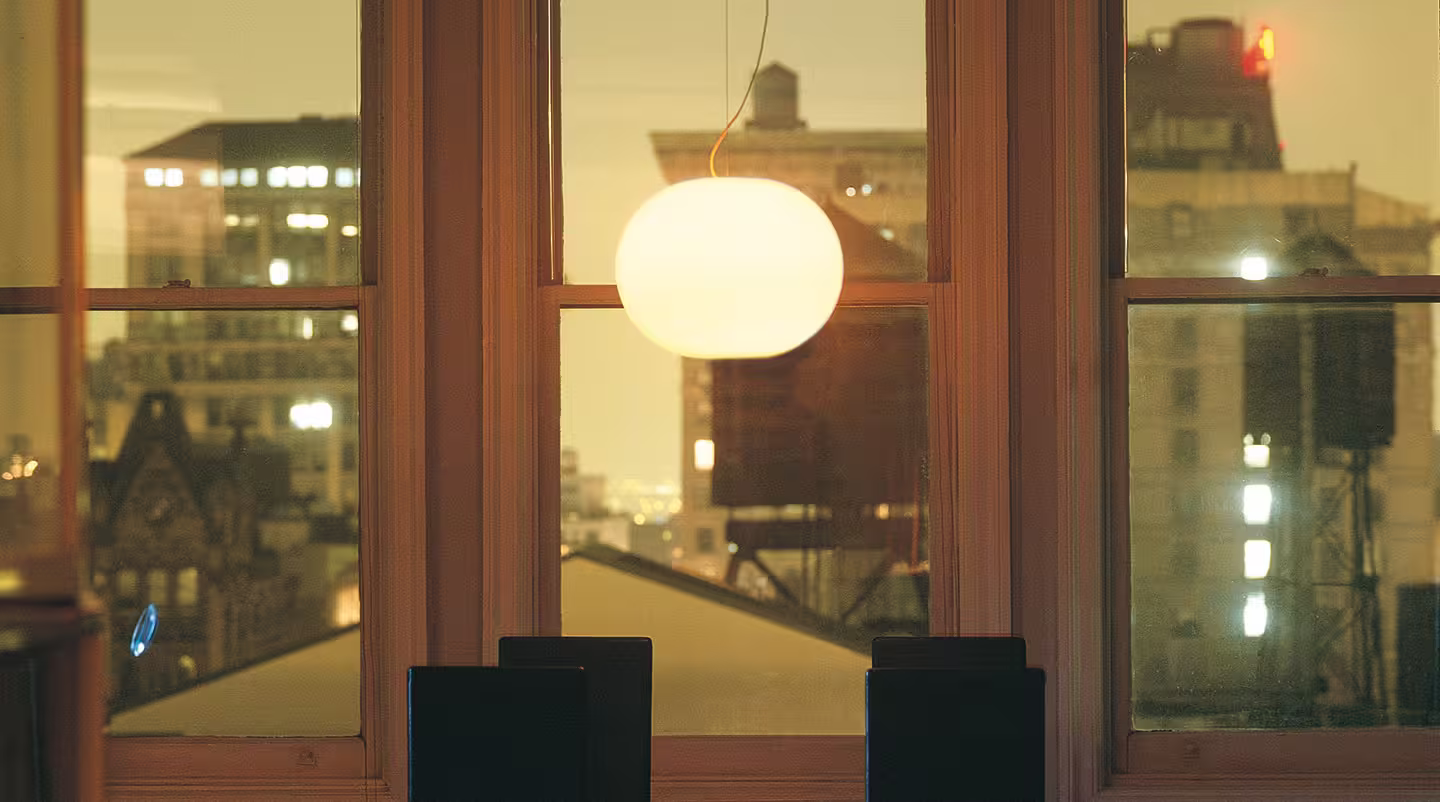 Glo-Ball S1 White Blown Glass Pendant