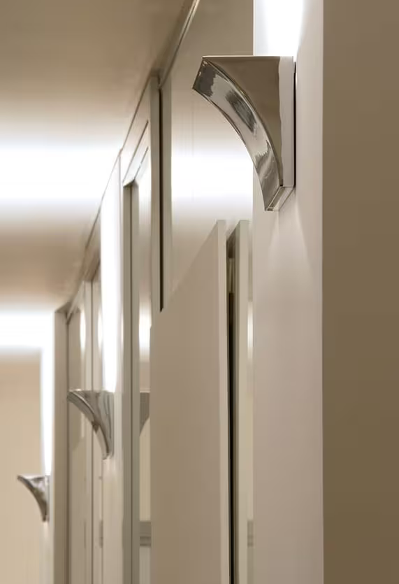 Pochette Up & Down LED Wall Light
