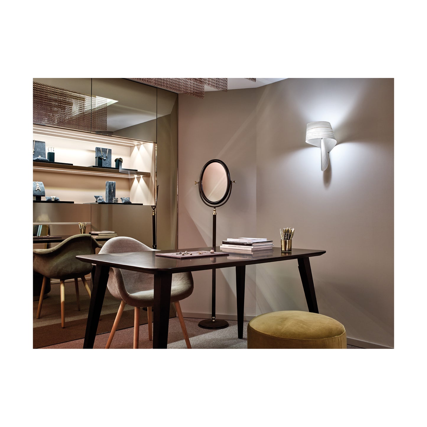 Air A Wall Lamp