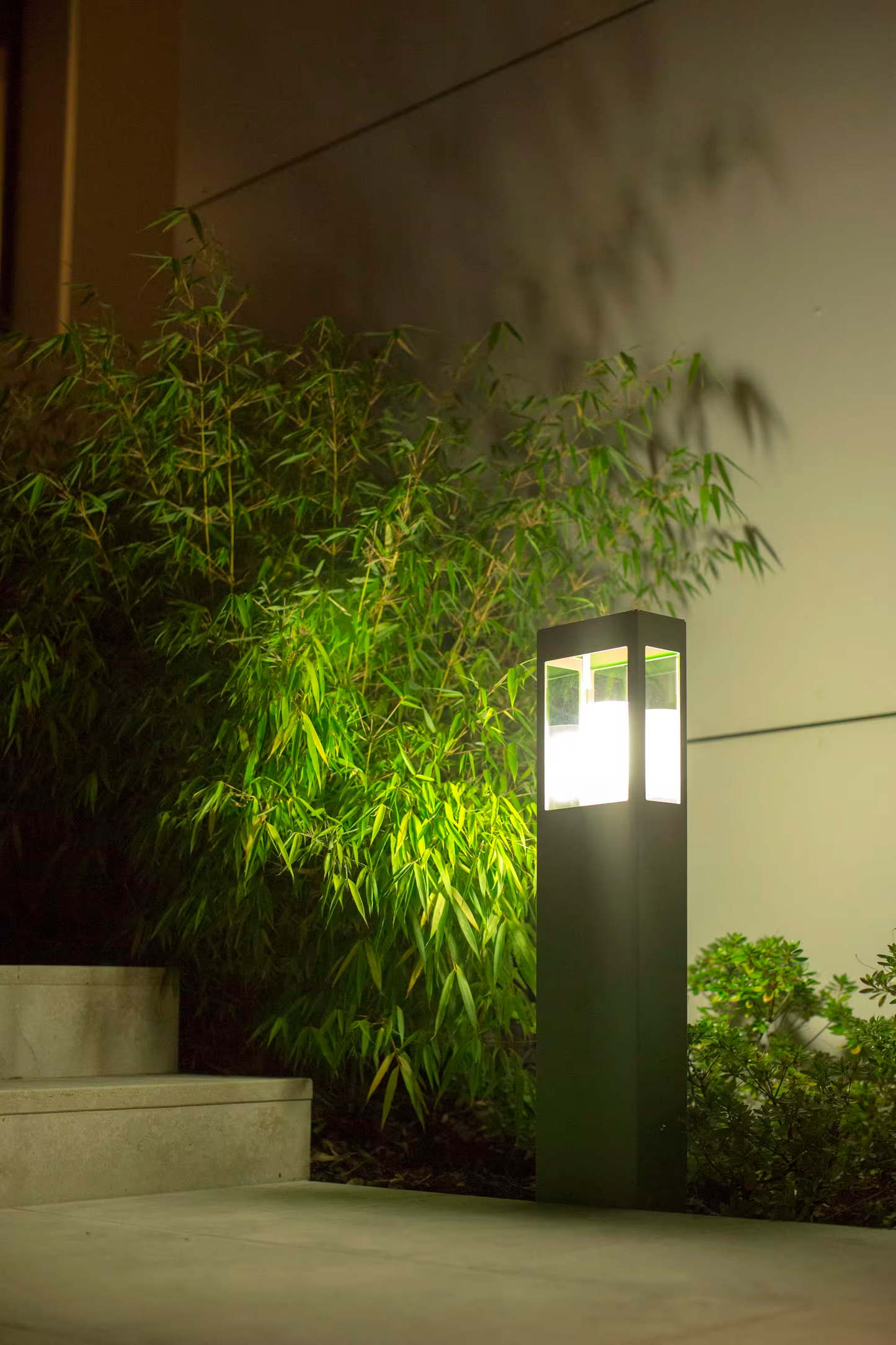 Brick Small Clear Glass Bollard