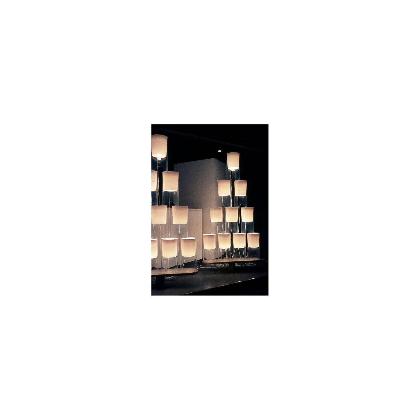 Aoy Opal Glass Table Lamp