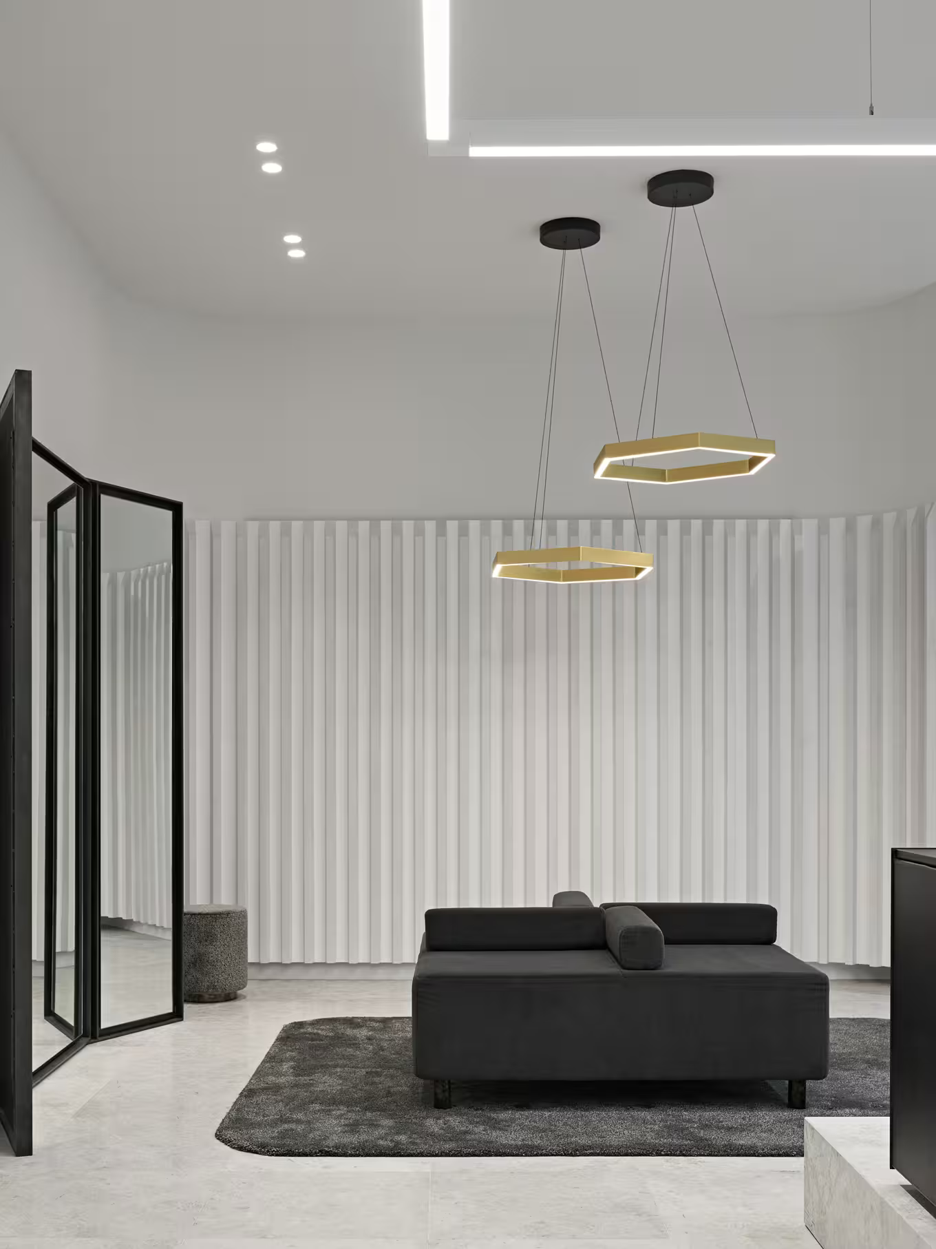 Hex 750 Pendant