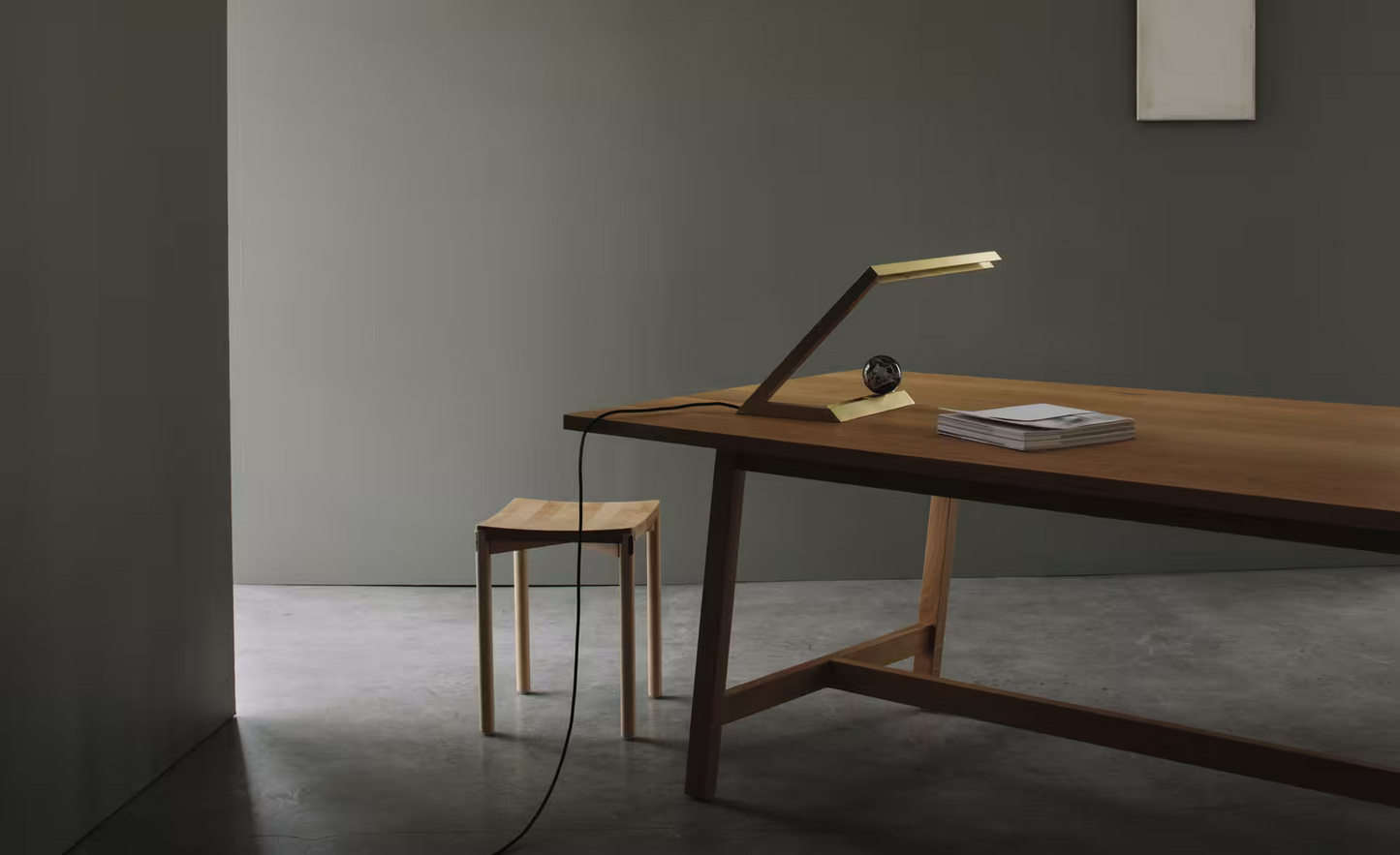 Oud Desk Lamp