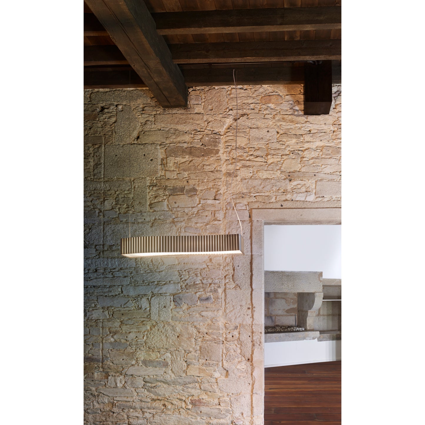 Uxi LED Linear Pendant