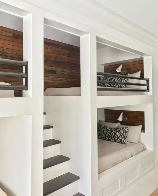 Clemente Wall Light