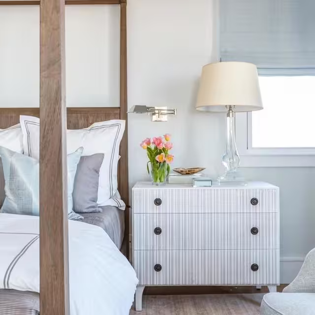 Balustrade Modern Round Table Lamp