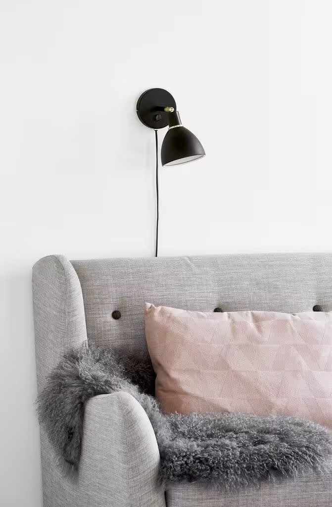 Ray Wall Light