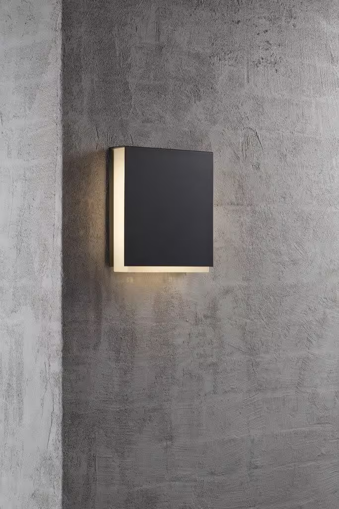 Tamar Clips Outdoor LED Wall Light