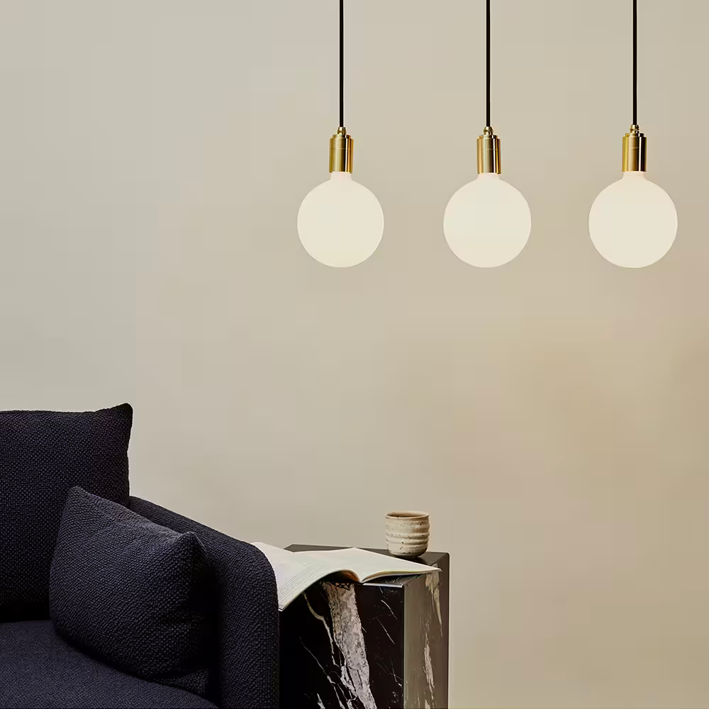 Sphere IV G150 E27 Light Bulb