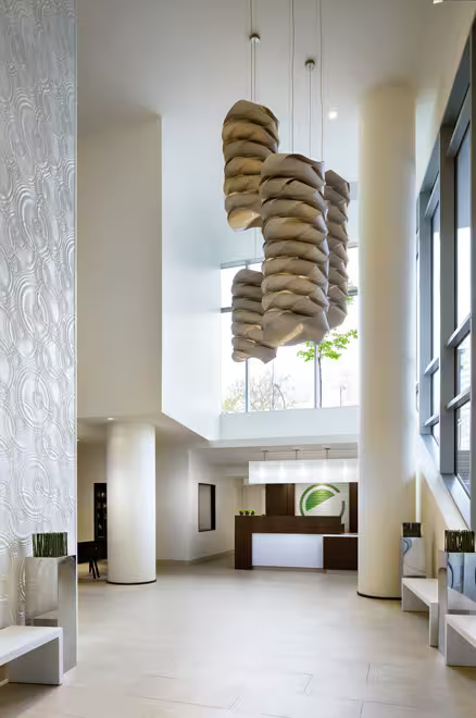 Link Chain Medium LED Pendant