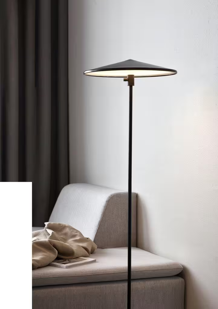 Balance LED Floor Lamp Black