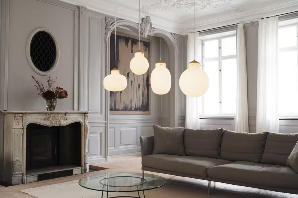 Raito 30 Round Pendant Brass